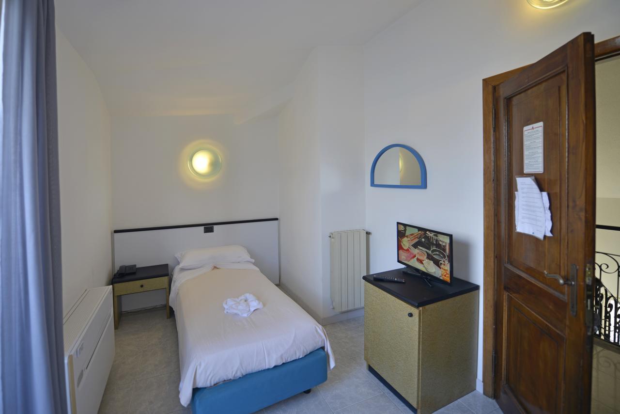 Hotel Garden Bocca Di Magra Eksteriør billede